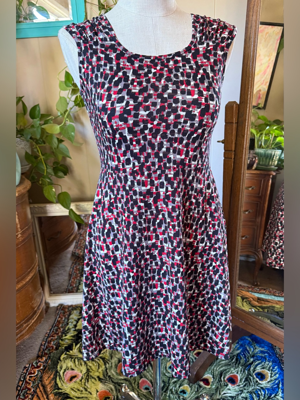 Vintage Hawaiian Aimee D Petites Abstract Print Sleeveless Dress